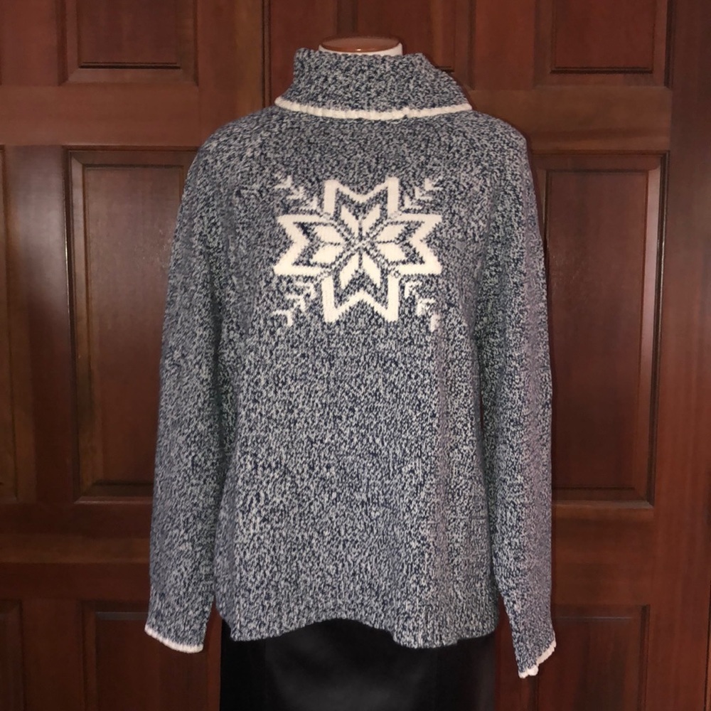 Liz Claiborne Turtleneck Sweater